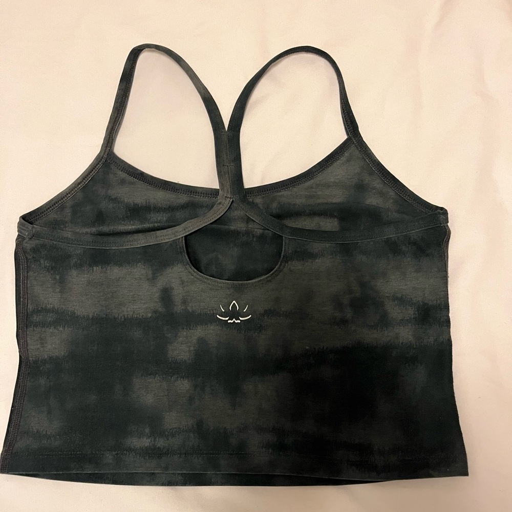 Beyond Yoga tank